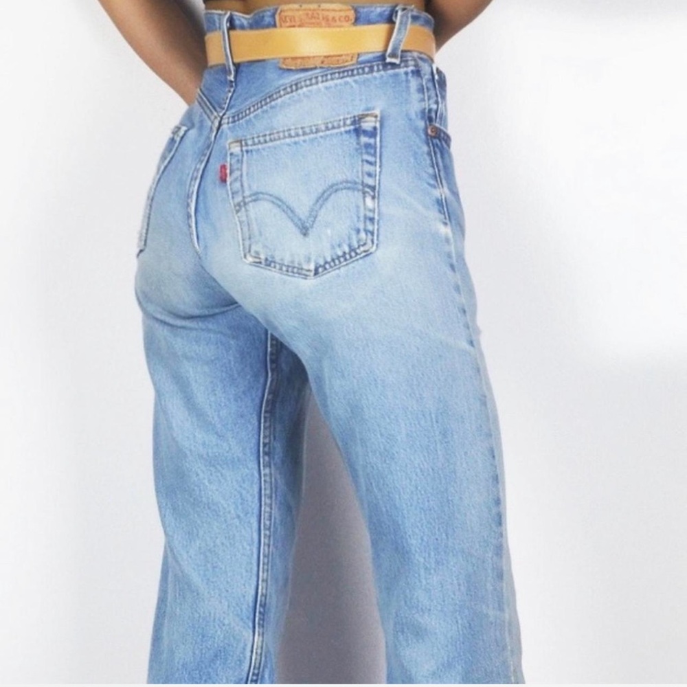 Levi's - Picture 5 of 8
